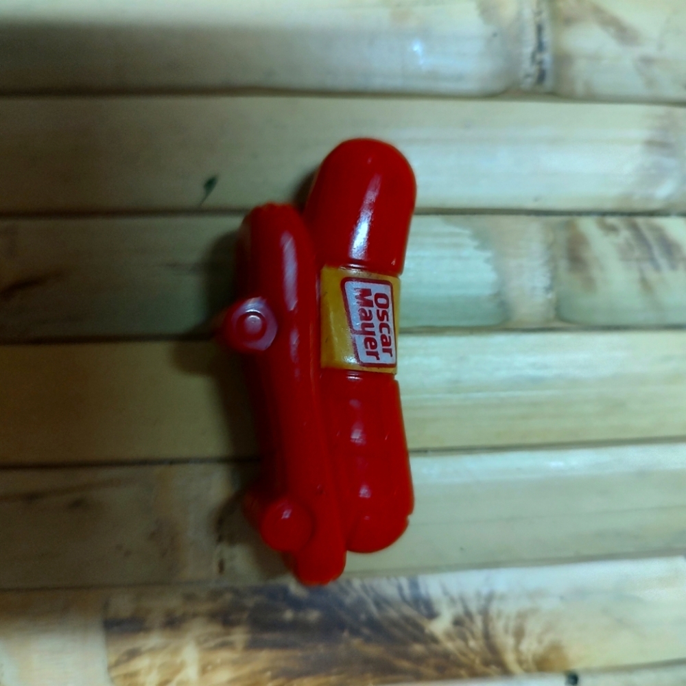 Oscar mayer Winnie whistle